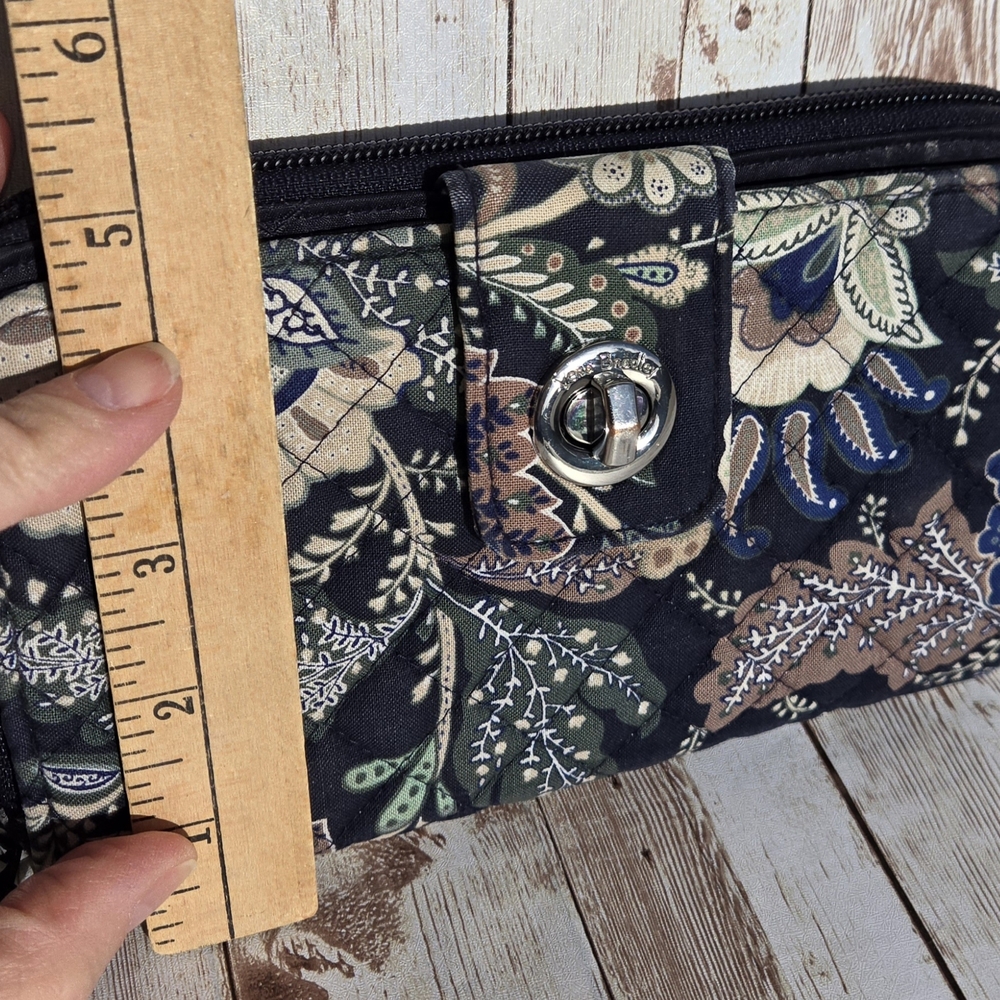 Vera Bradley Navy Blue Floral Quilted Wallet Zip Around Coin Pocket ID Holder - Picture 7 of 7
